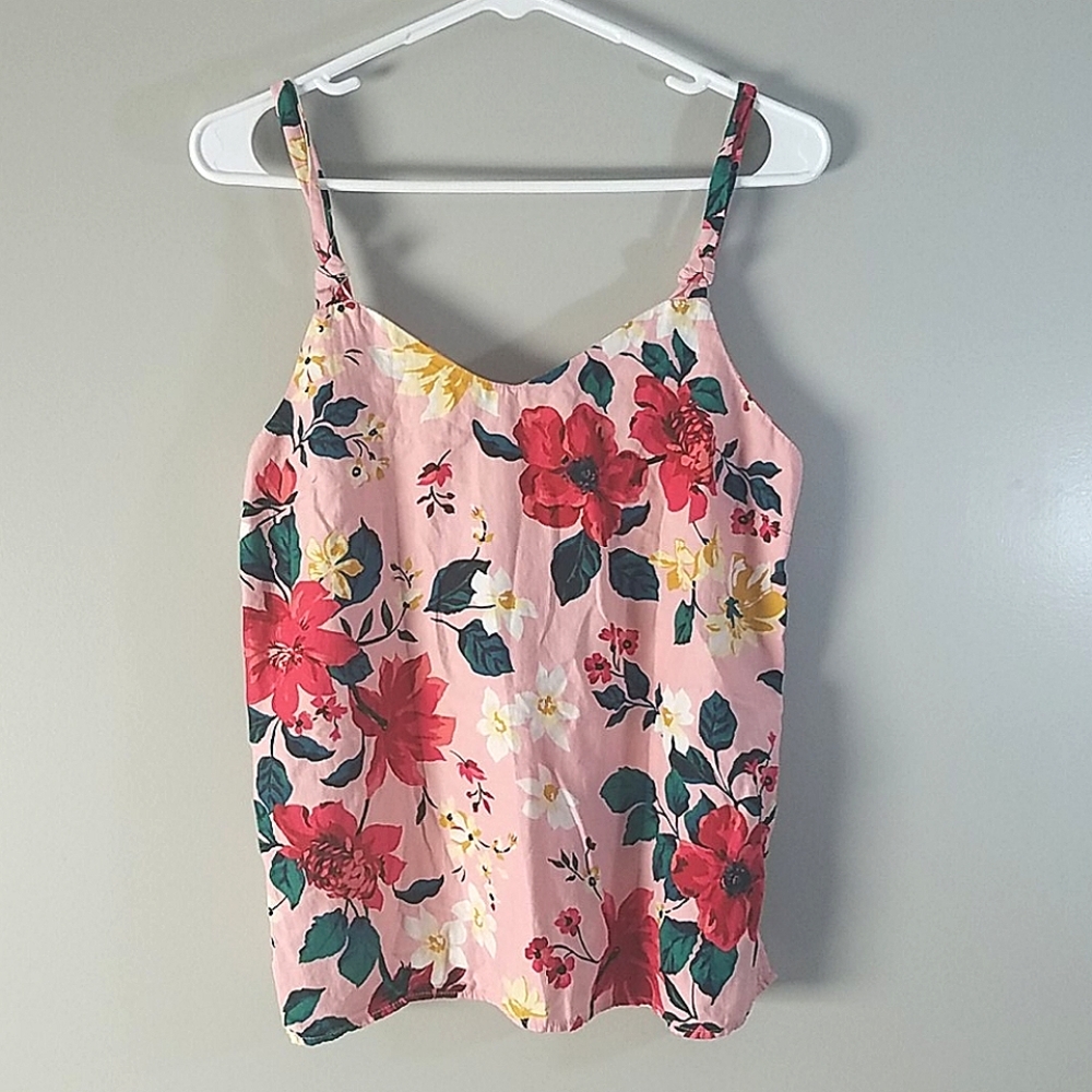 Old Navy floral tank, M